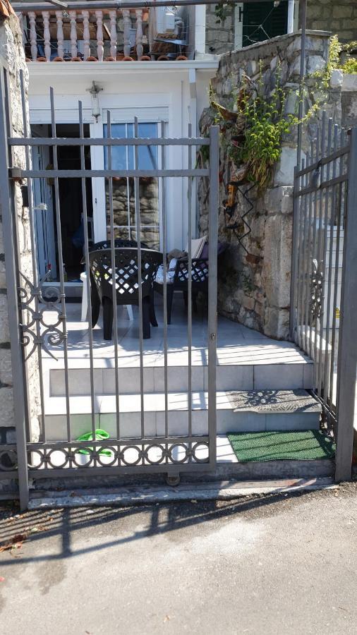 Stone House Djakonovic Apartment